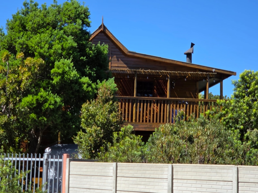 3 Bedroom Property for Sale in Palmiet Western Cape